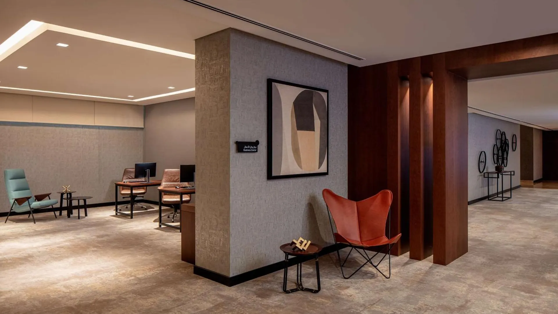 Doubletree By Hilton Dubai M Square Hotel & Residences